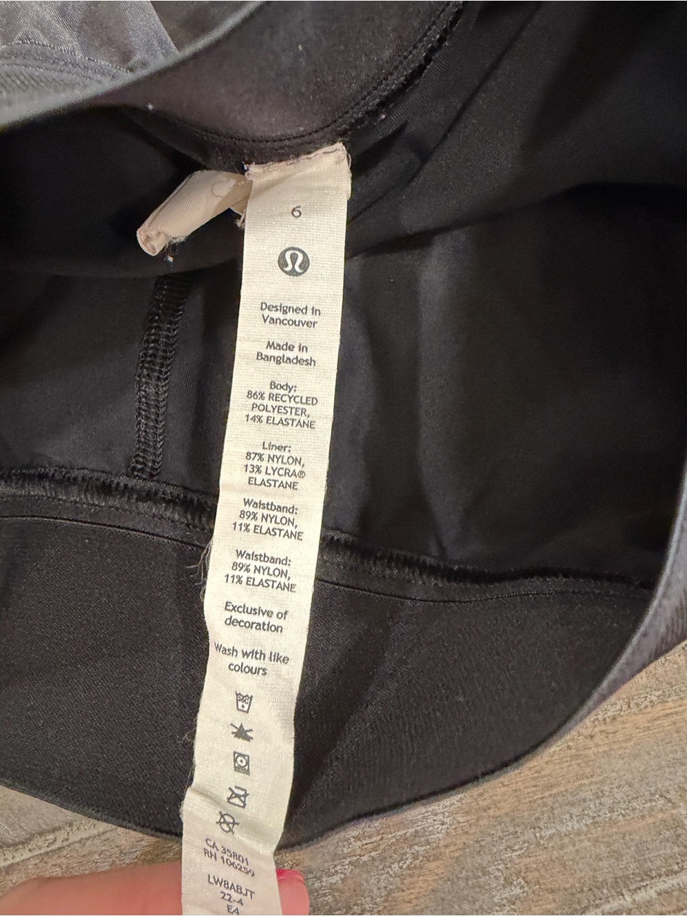 lululemon athletica Black Flared skirt Size 6 - Picture 3 of 3